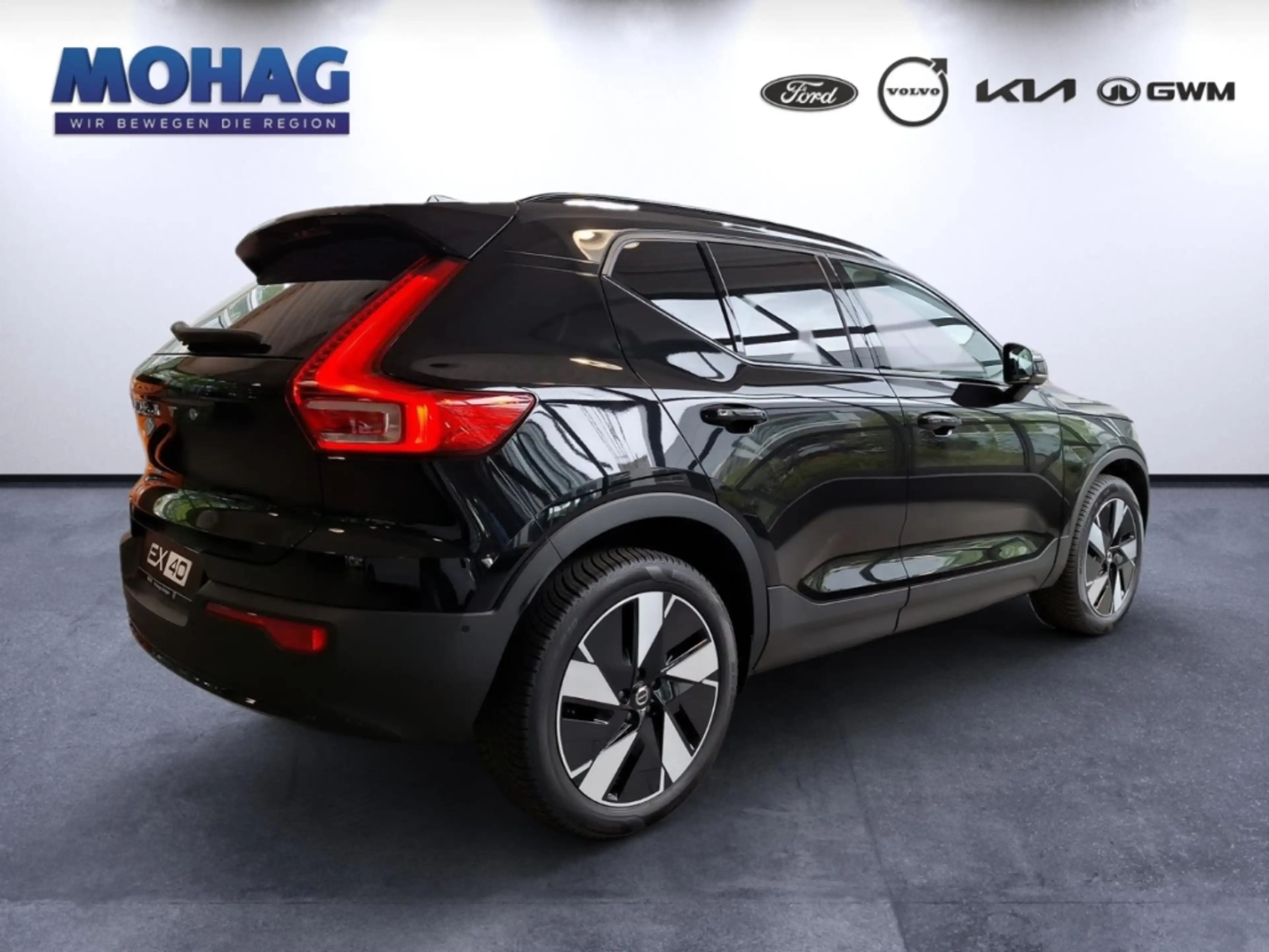 Volvo EX40 Single Motor Ext. Range Plus Dark - 360Grad ACC — photo 3
