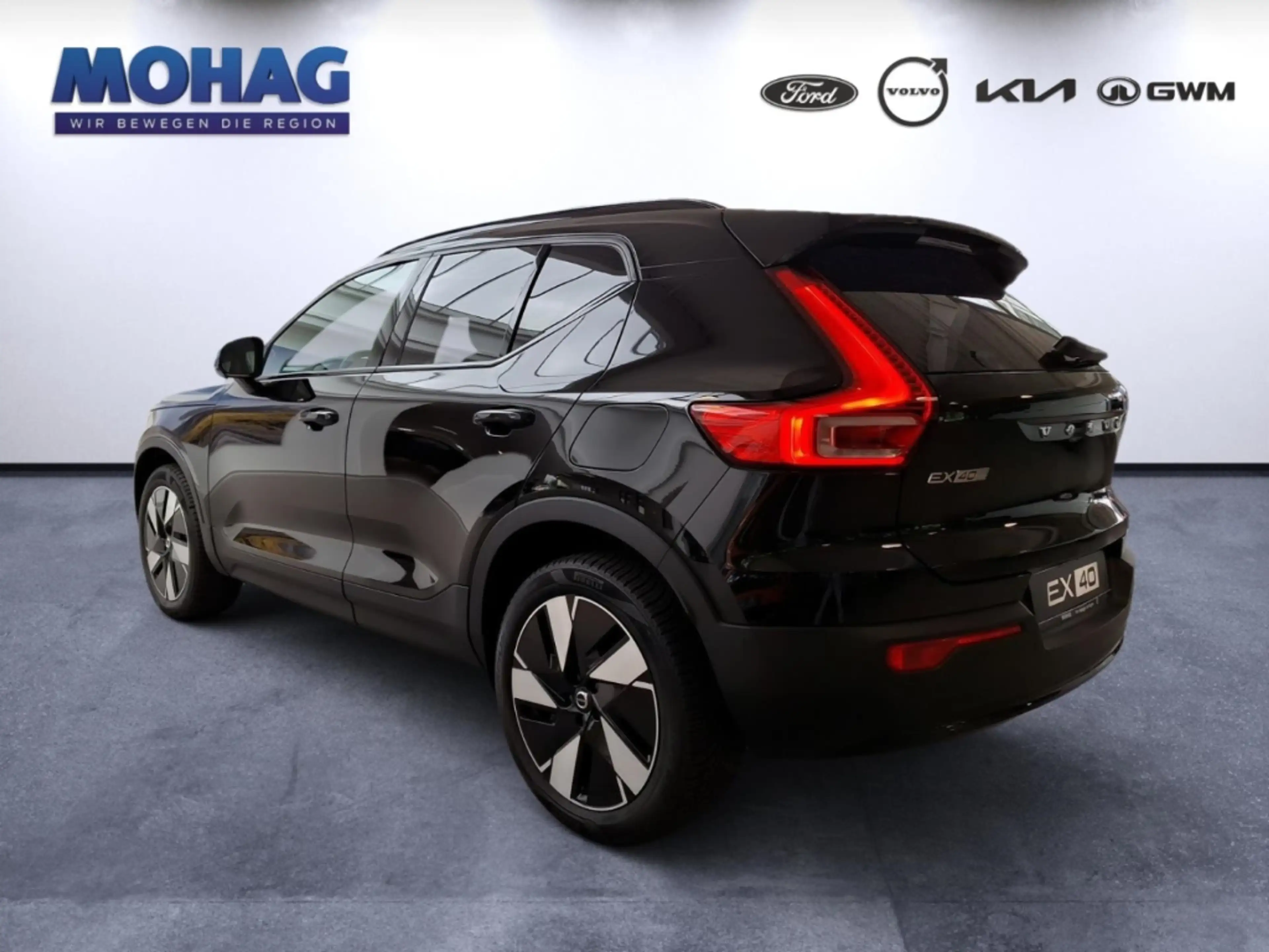 Volvo EX40 Single Motor Ext. Range Plus Dark - 360Grad ACC — photo 4