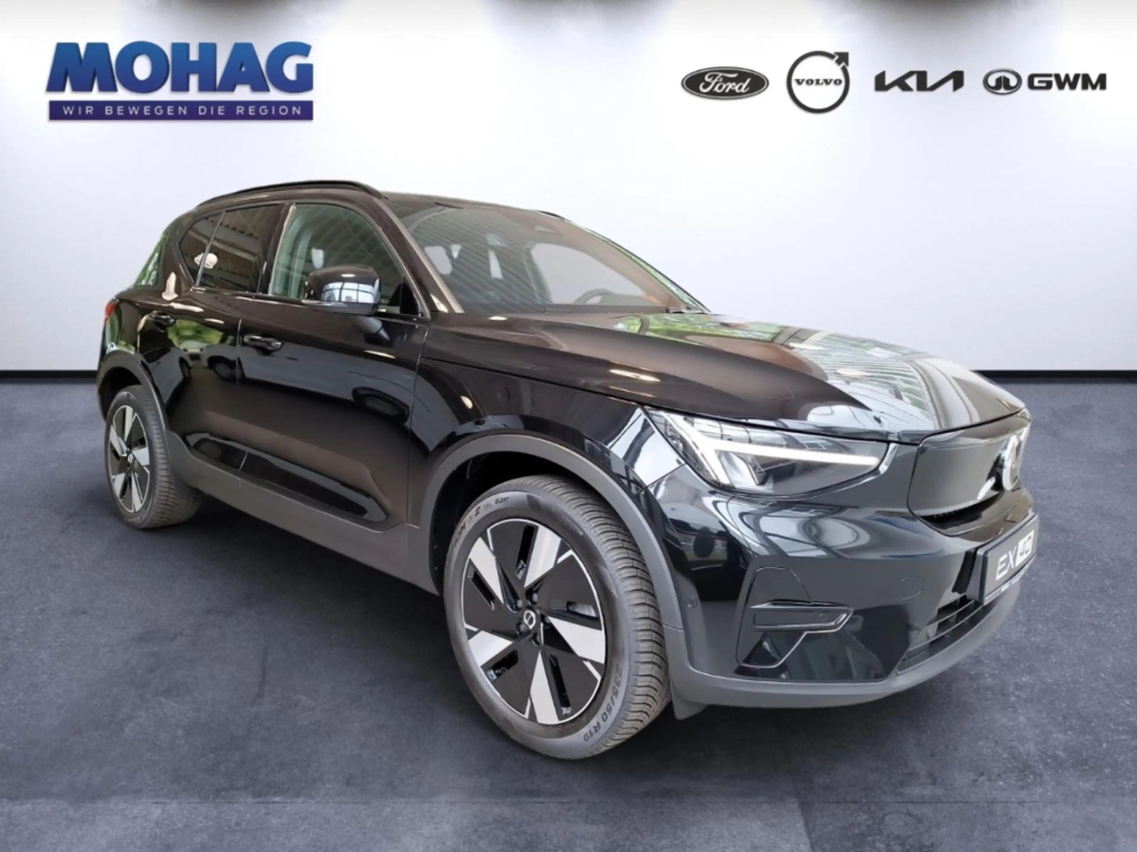 Volvo EX40 Single Motor Ext. Range Plus Dark - 360Grad ACC — photo 2