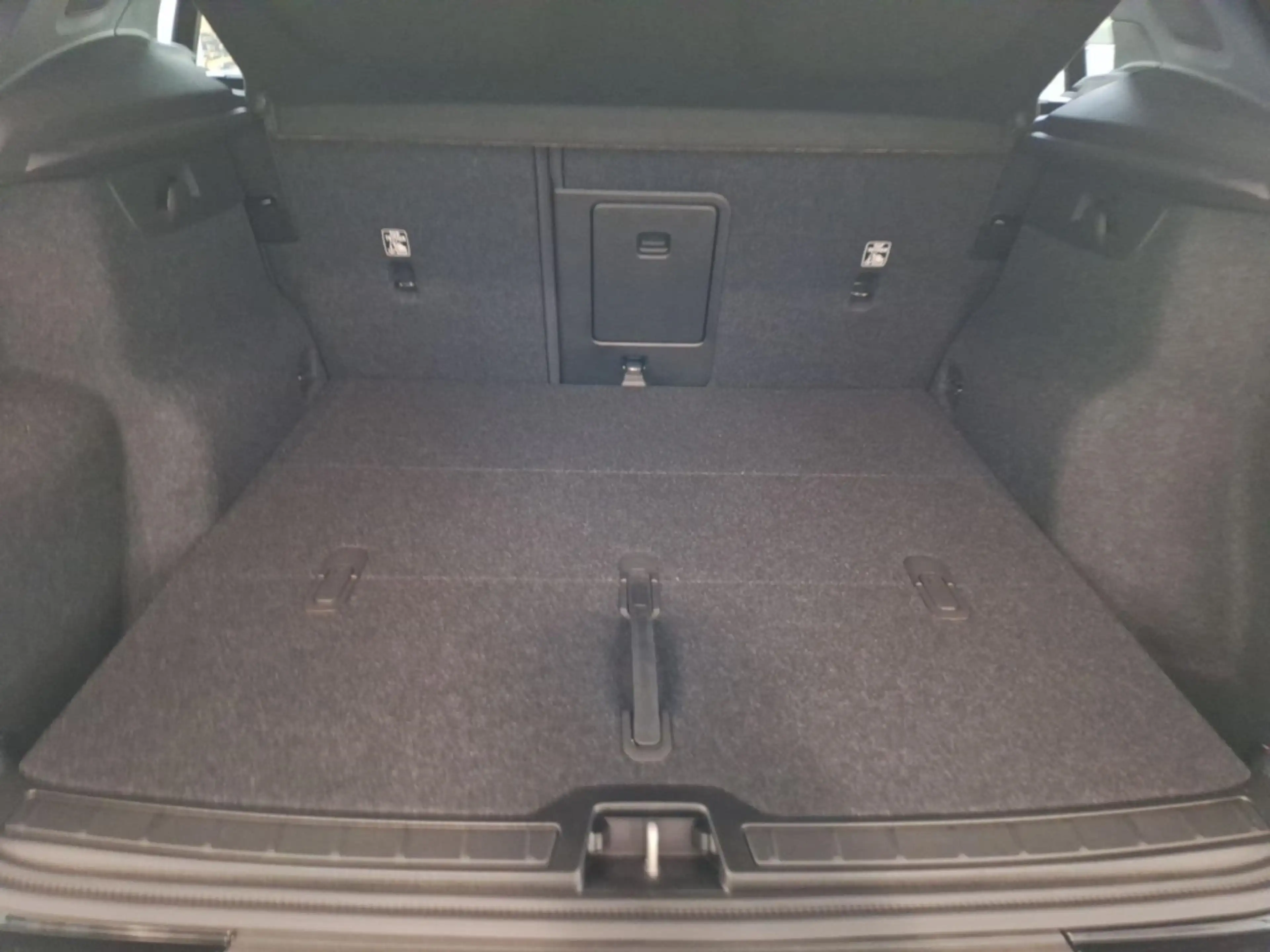 Volvo EX40 Single Motor Ext. Range Plus Dark - 360Grad ACC — photo 12