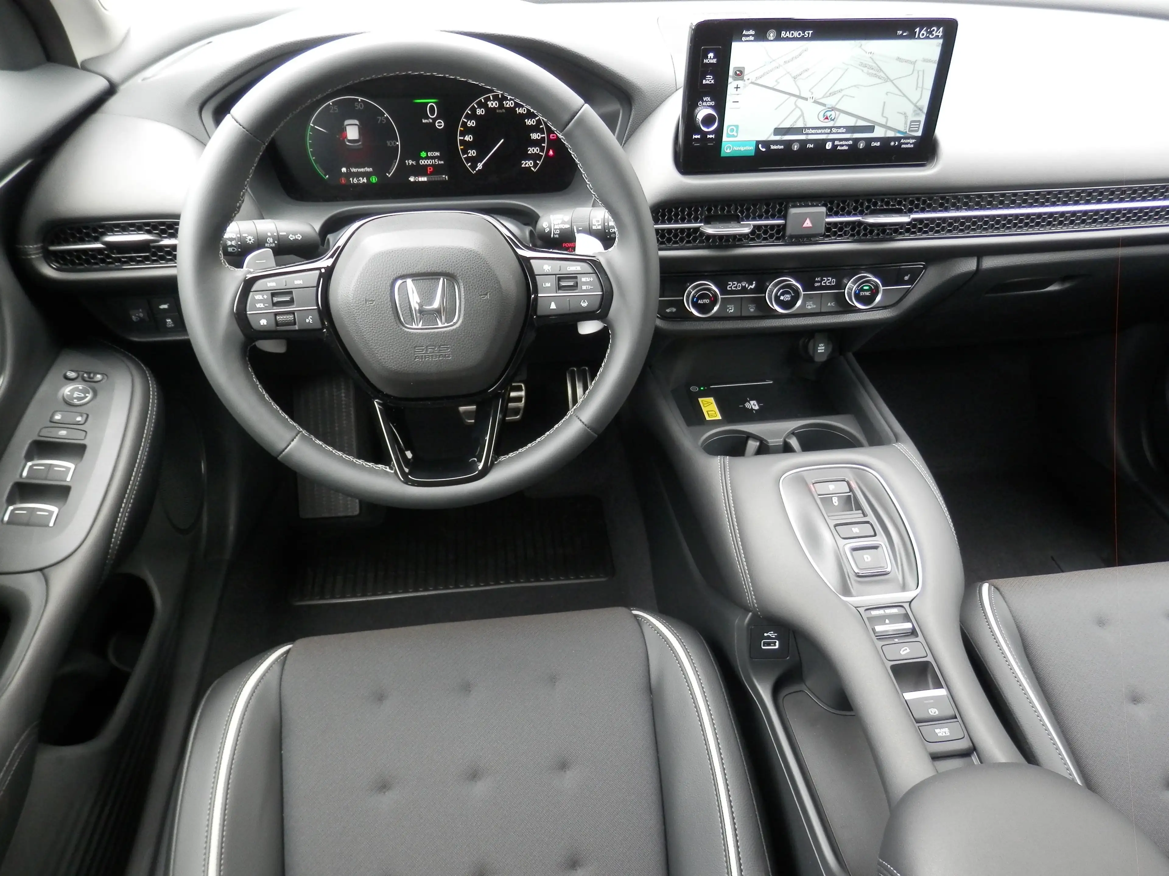 Honda ZR-V 2,0 i-MMD Hybrid Sport Aut. — photo 7