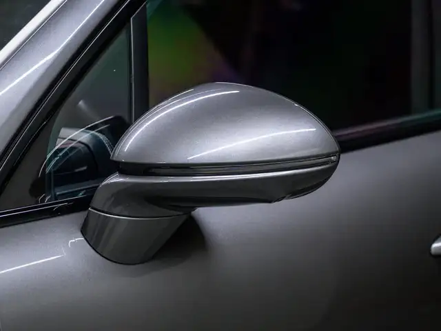 Porsche Cayenne view 10