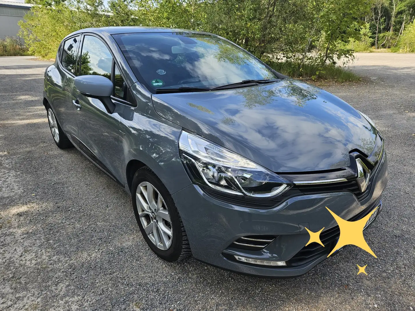 Renault Clio TCe 90 Limited Start&Stop mit Allwetterreifen - 2