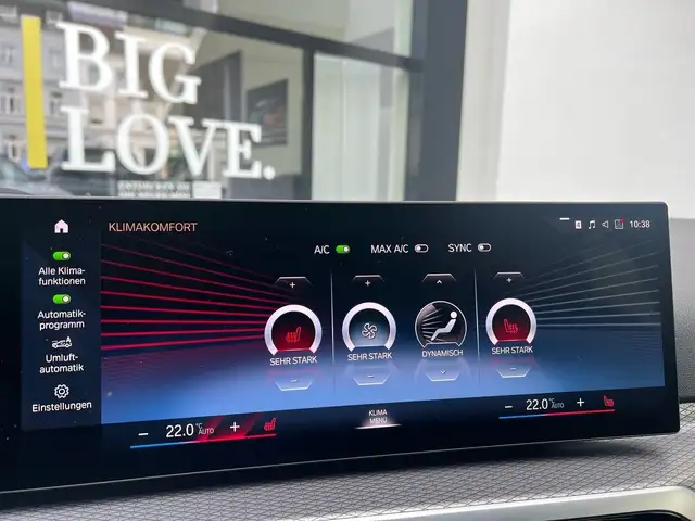 BMW 4 Series view 11