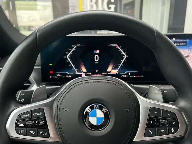 BMW 4 Series view 14
