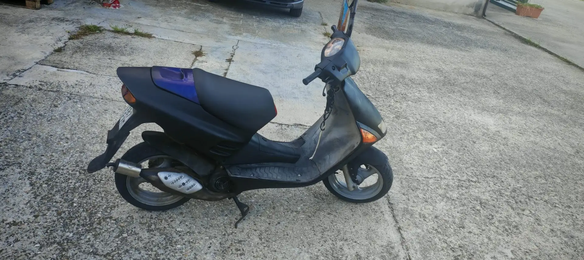 Aprilia SR 50 Urban kid Zwart - 2