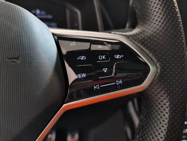 Volkswagen T-Roc 2022, foto 16