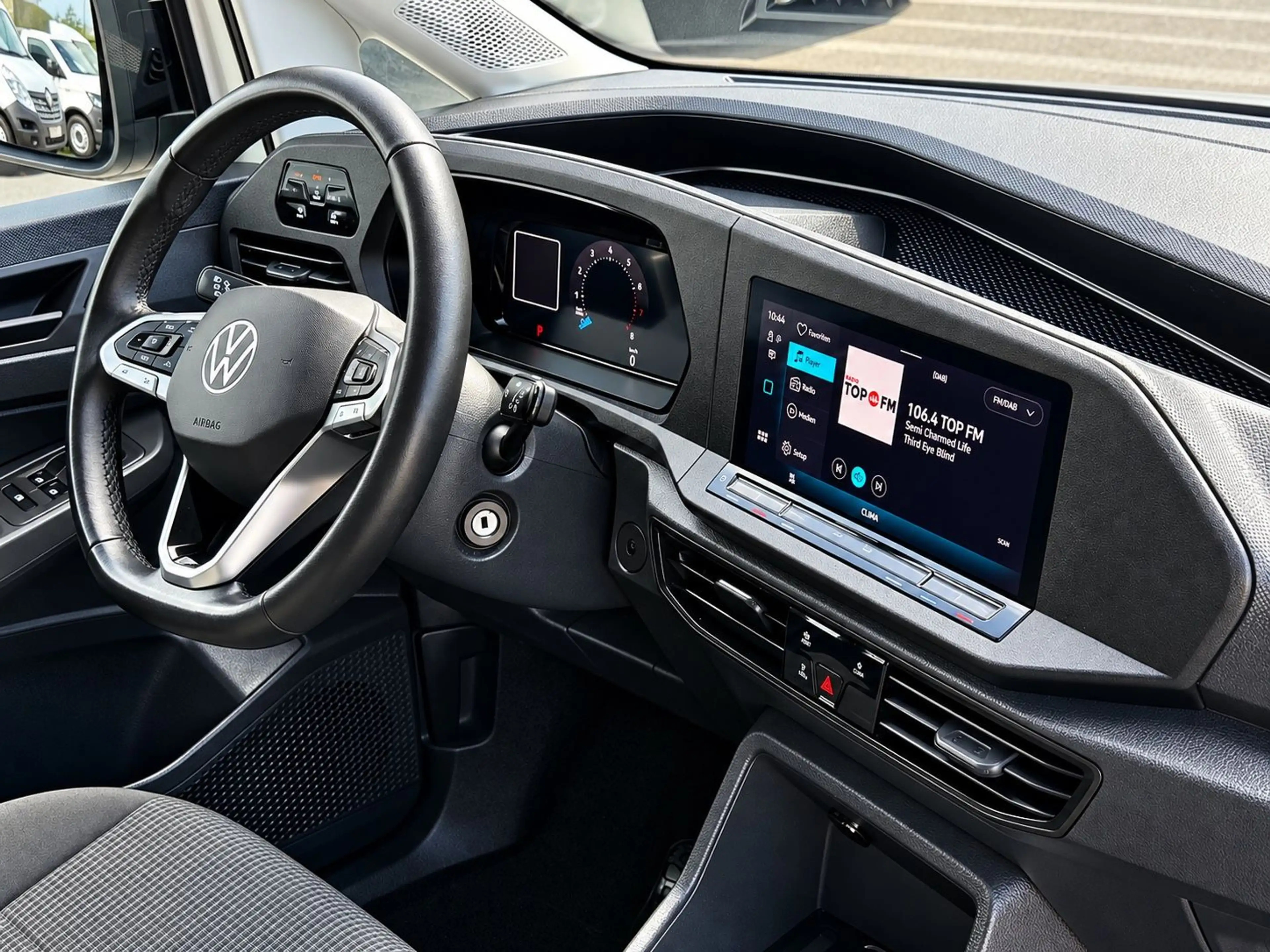 Volkswagen Caddy Cargo DSG KLIMA NAVI ACC STDHZ 1HAND SHZ — photo 10