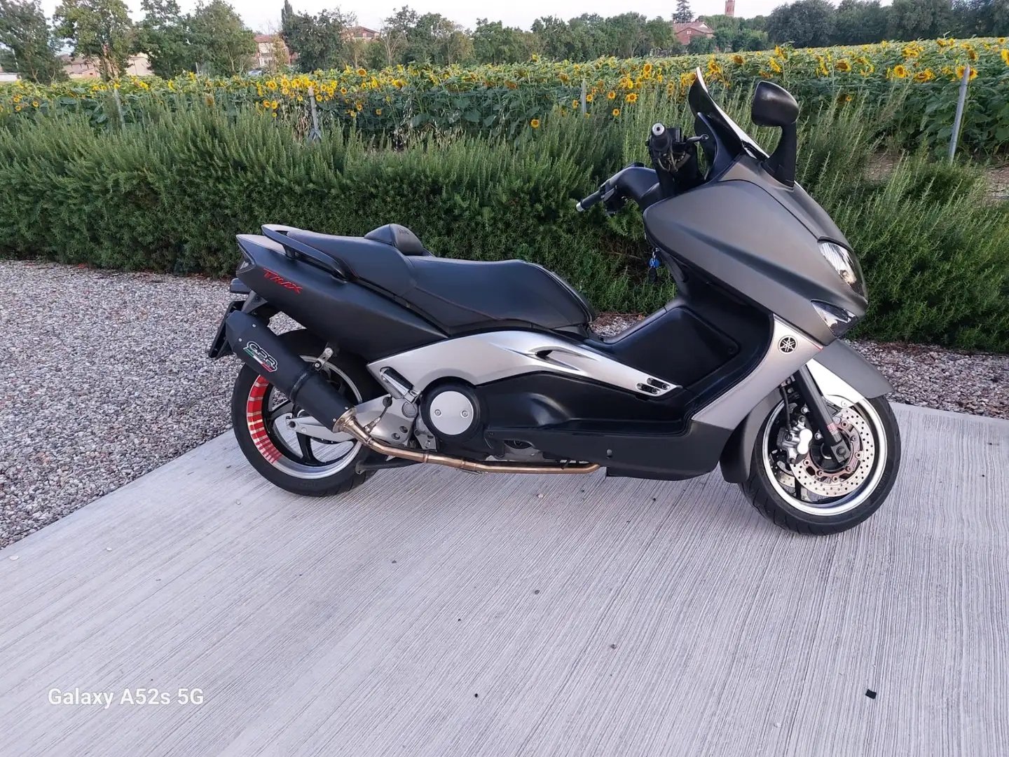 Yamaha TMAX 500 black max Černá - 1