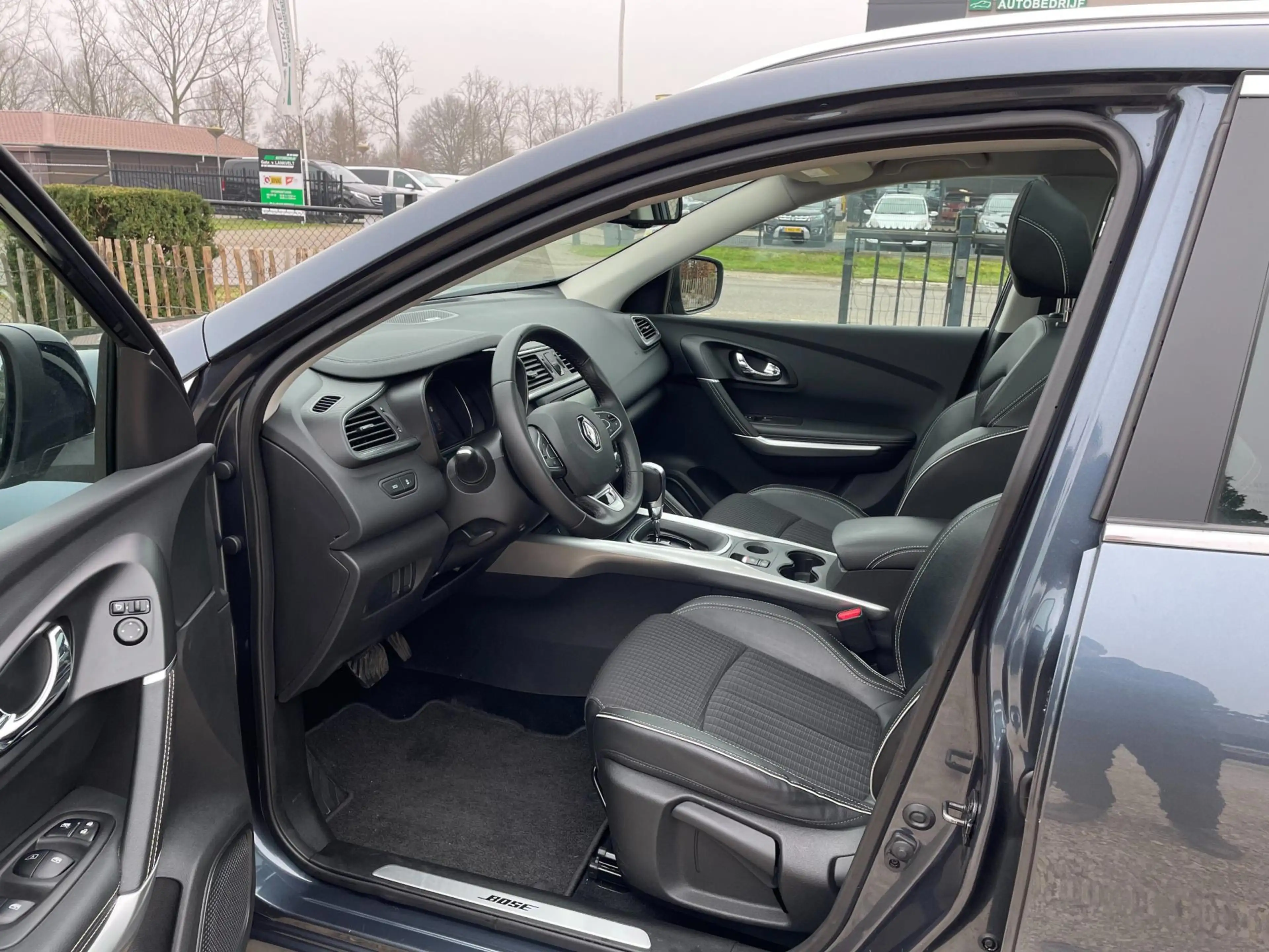 Renault Kadjar 1.2 TCe Bose AUTOMAAT, Panorama, 19 inch, LED — photo 26