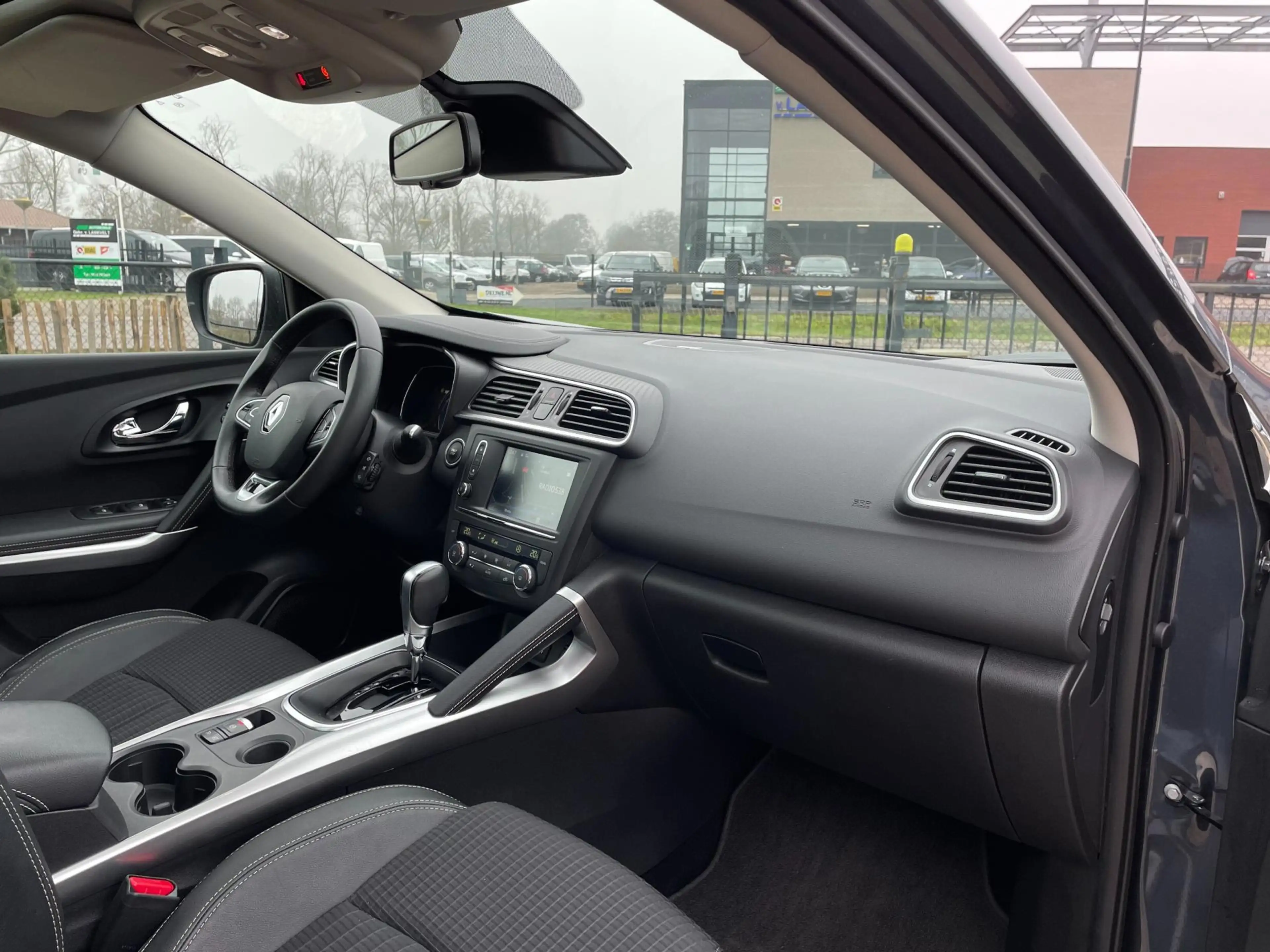 Renault Kadjar 1.2 TCe Bose AUTOMAAT, Panorama, 19 inch, LED — photo 8