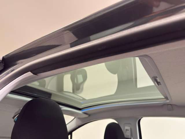 Peugeot 208 — photo 15