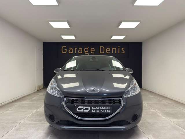 Peugeot 208 — photo 2