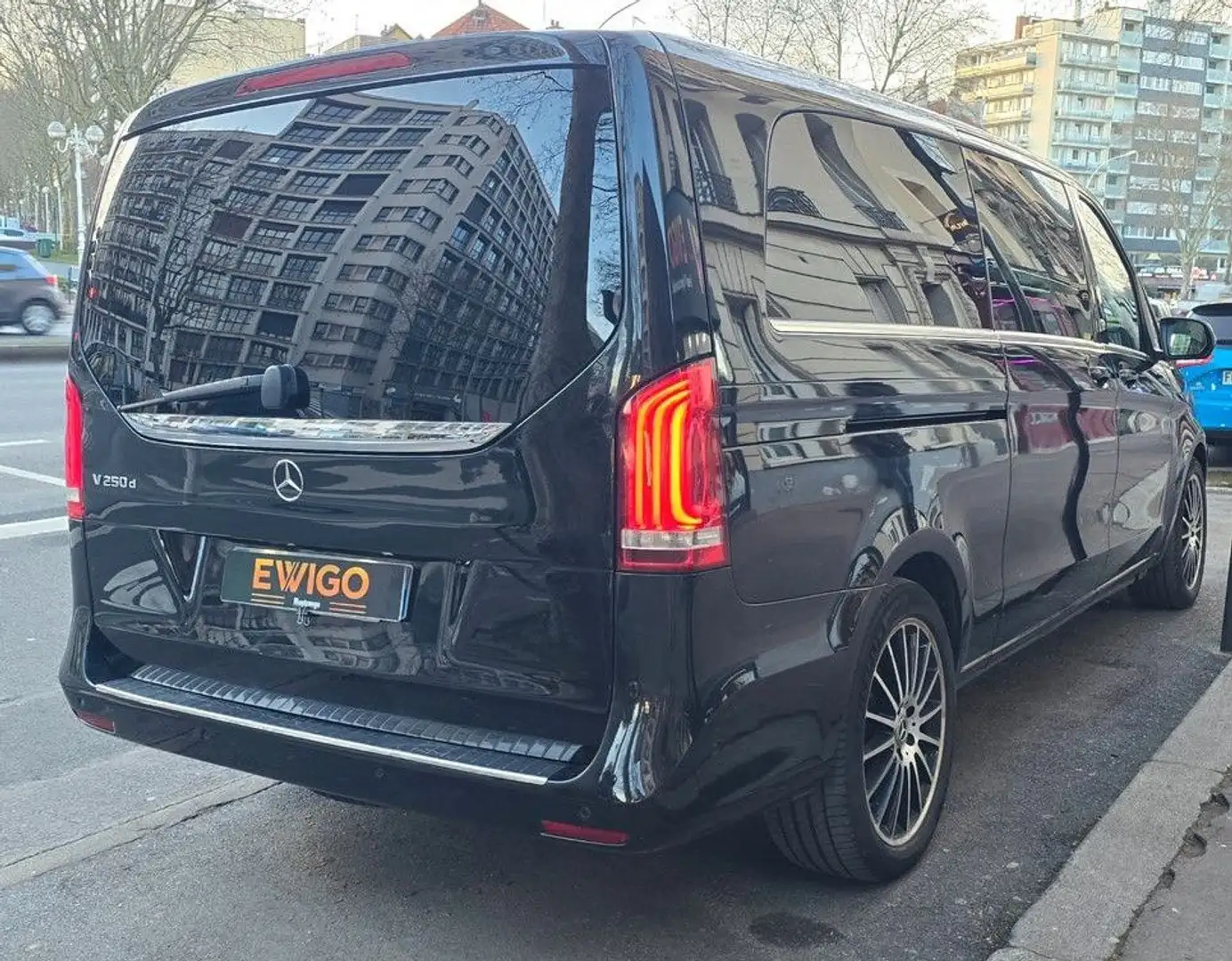 Mercedes-Benz V 2.2-250d-extra long design 7g-tronic bva écran tv ciel étoilé malus à Schwarz - 2