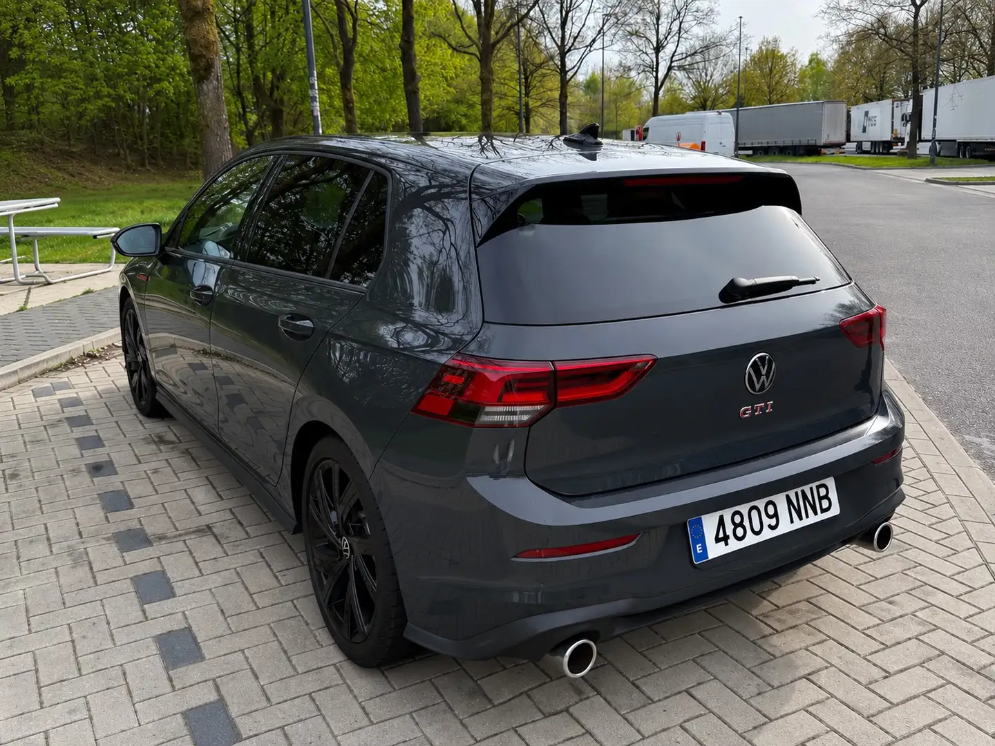 Volkswagen Golf GTI 2.0 TSI DSG 180kW - 2