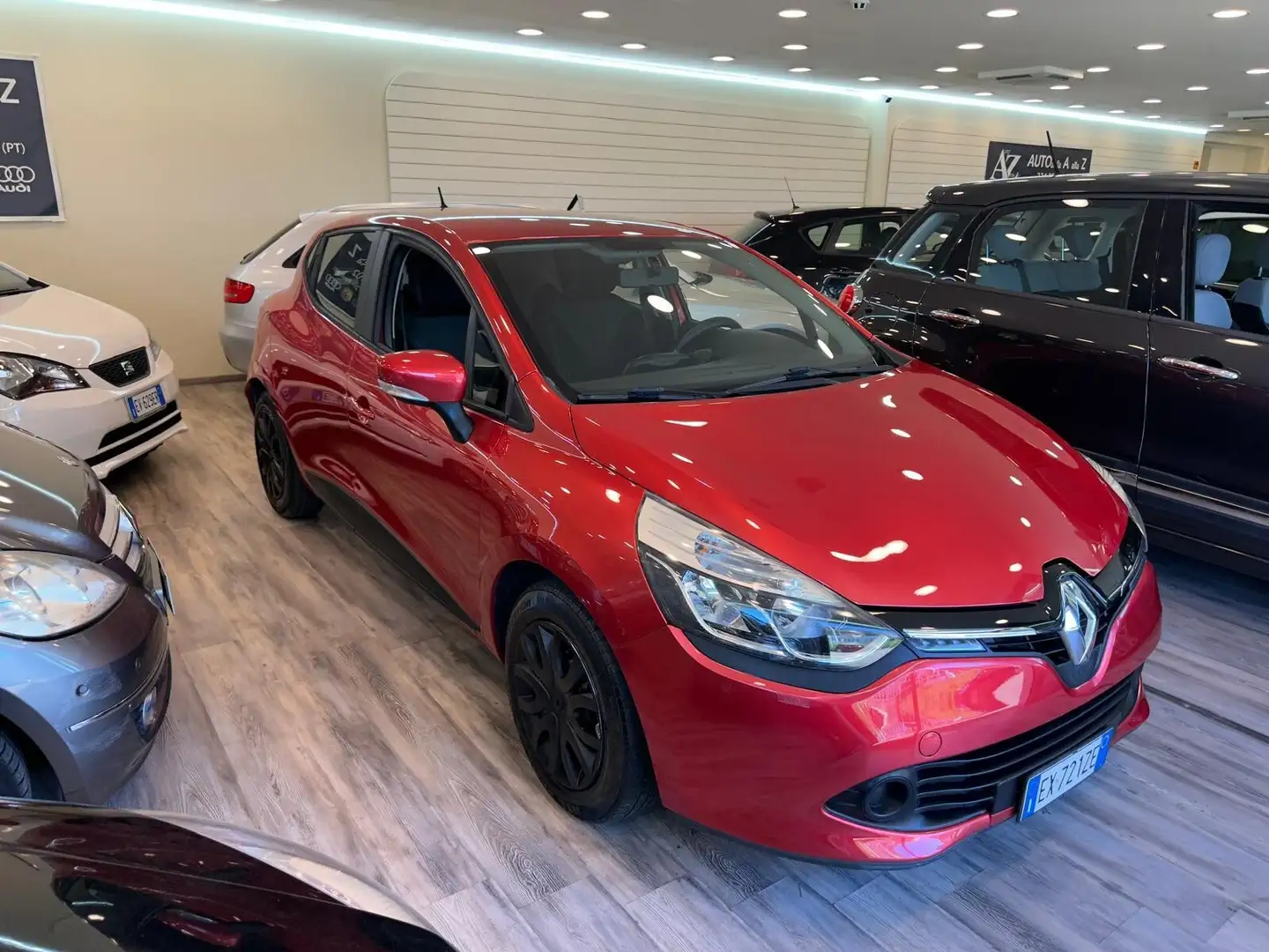 Renault Clio 1.2 75CV GPL 5 porte Costume National Rosso - 2