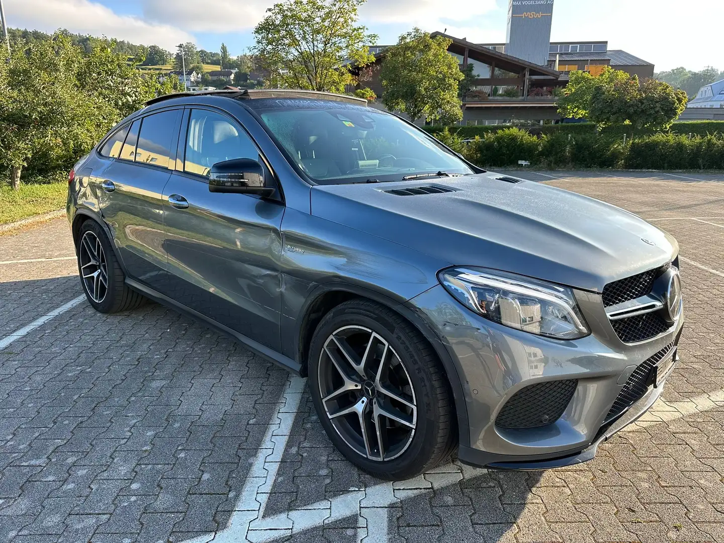 Mercedes-Benz GLE 43 AMG GLE 43 AMG Coupé 4MATIC Aut. AMG Grau - 2