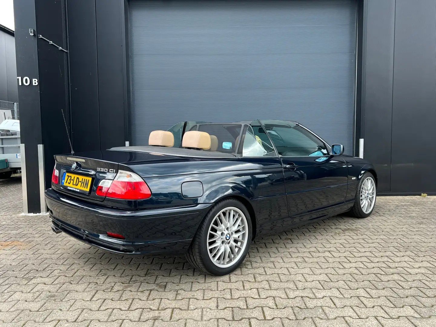 BMW 330 3-serie Cabrio 330Ci Executive, Individual, Youngt Blauw - 2