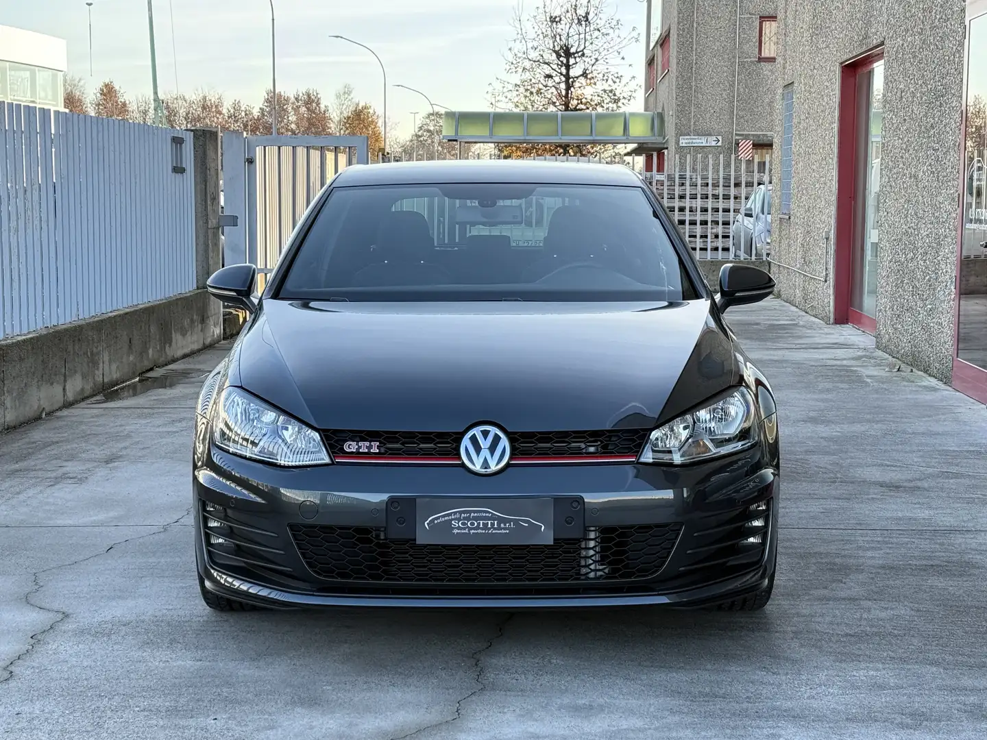 Volkswagen Golf GTI 3p 2.0 tsi Performance Grau - 2