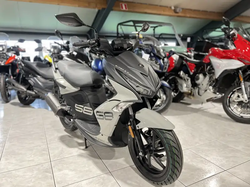 Kymco Super 8 - foto 6