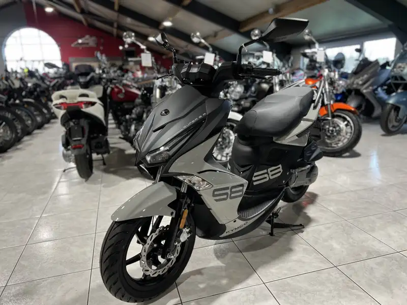 Kymco Super 8 - foto 2
