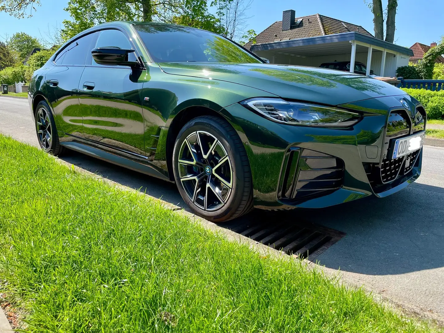 BMW i4 M50 Gran Coupe 1.Hd. neuwertig Batt.-Zert. Grün - 1