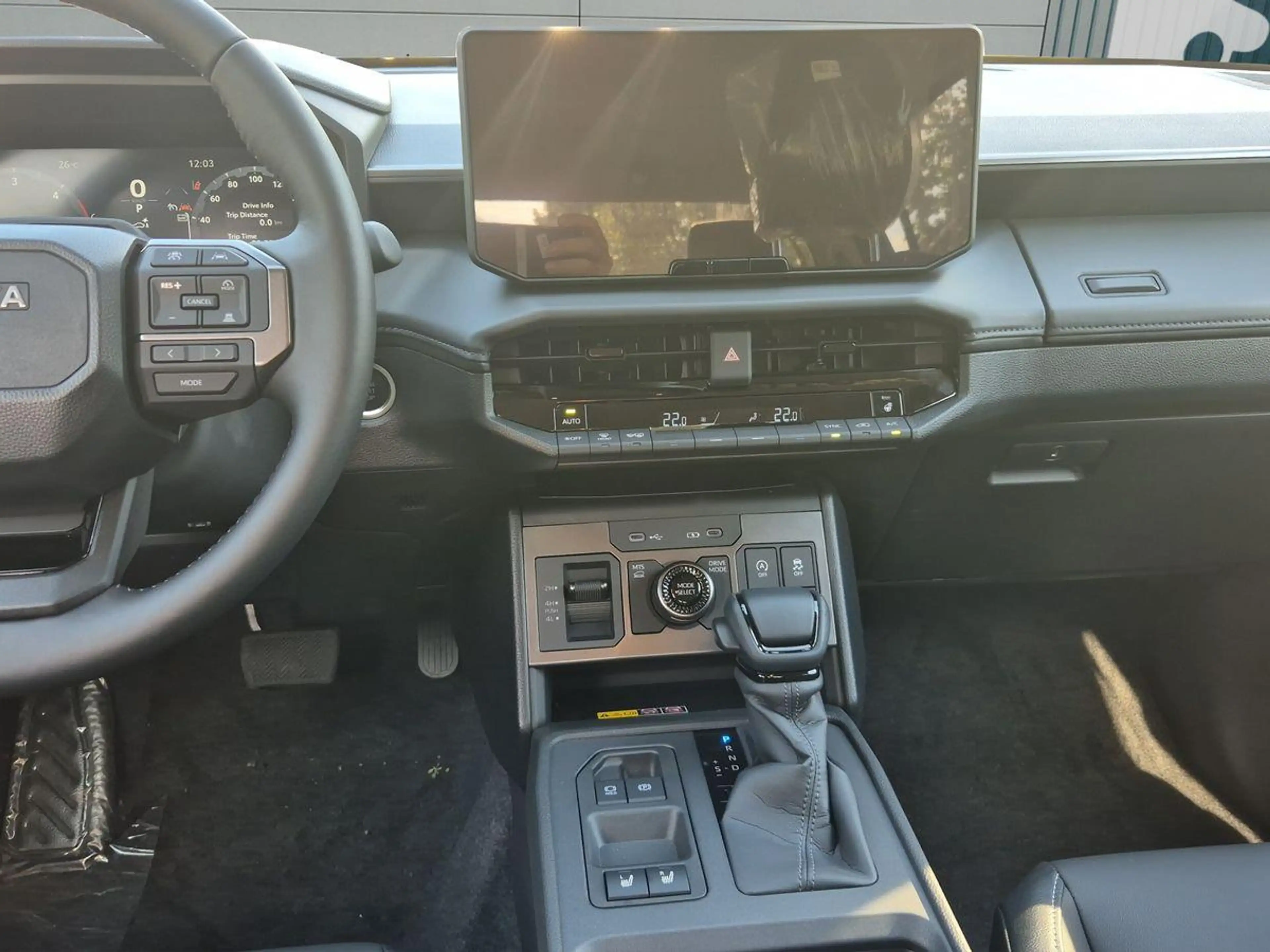 Toyota Hilux NG Hilux Double Cab 2,8 Mild Hybrid Executive — photo 15