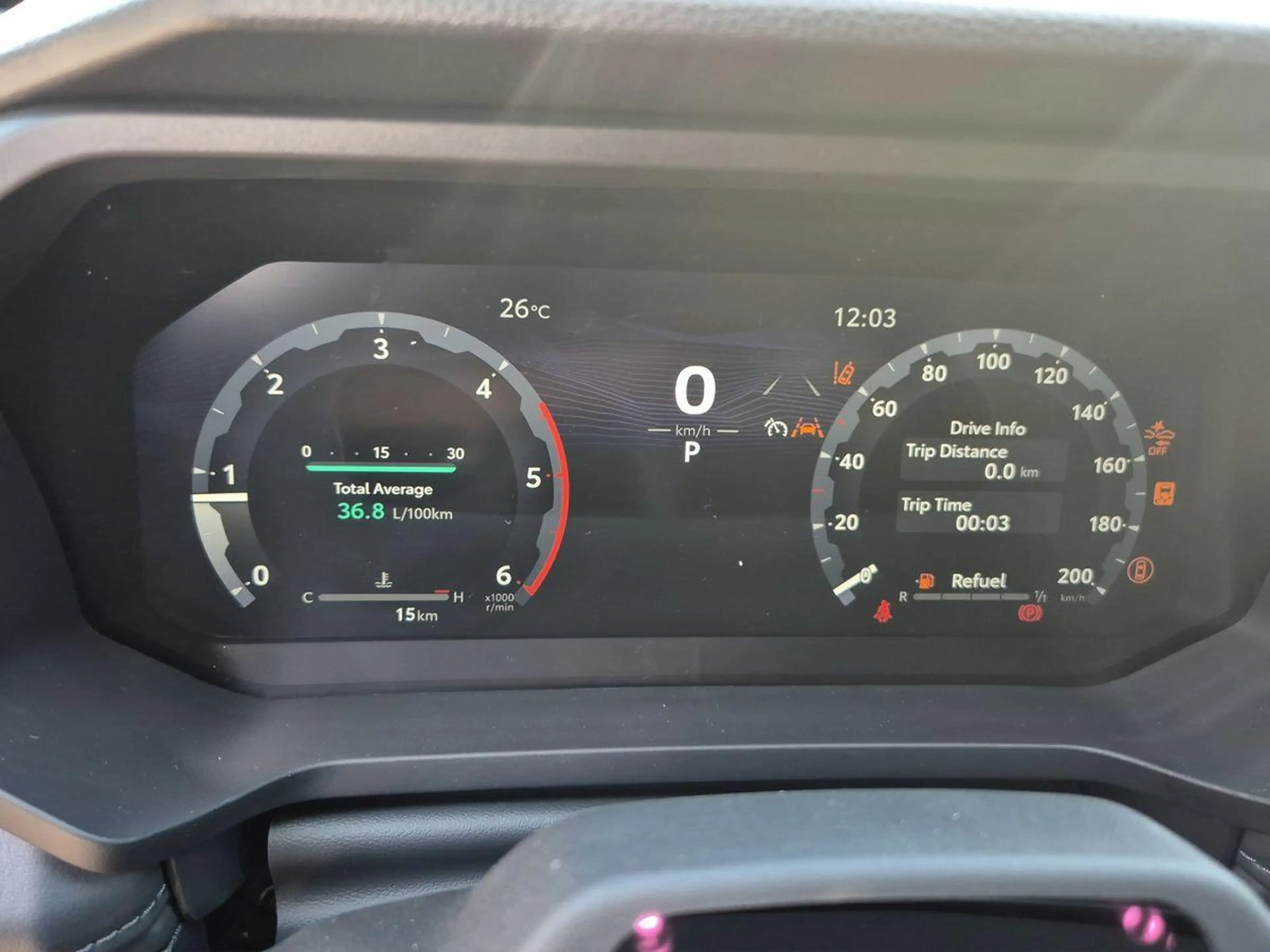 Toyota Hilux NG Hilux Double Cab 2,8 Mild Hybrid Executive — photo 13