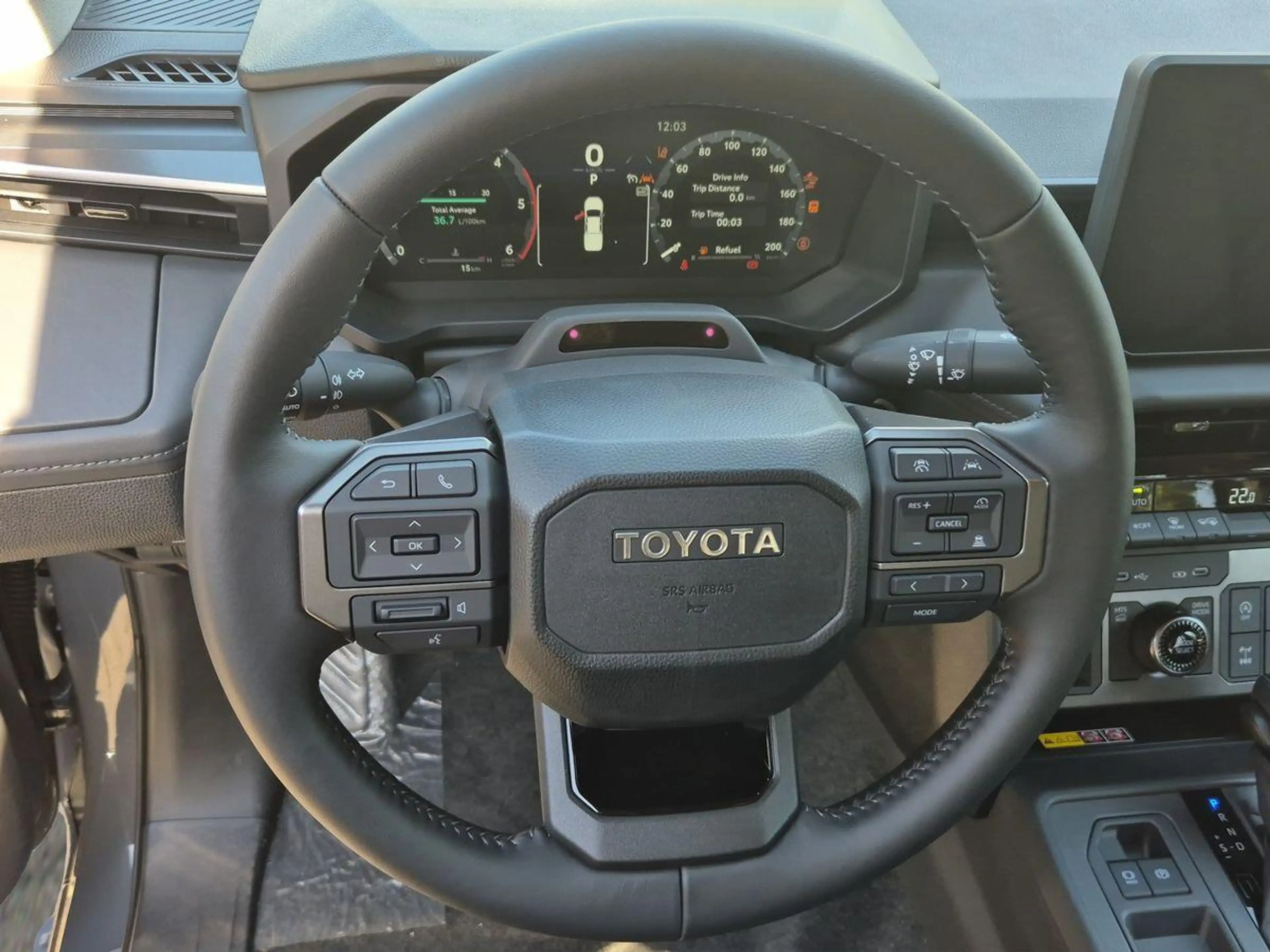 Toyota Hilux NG Hilux Double Cab 2,8 Mild Hybrid Executive — photo 12