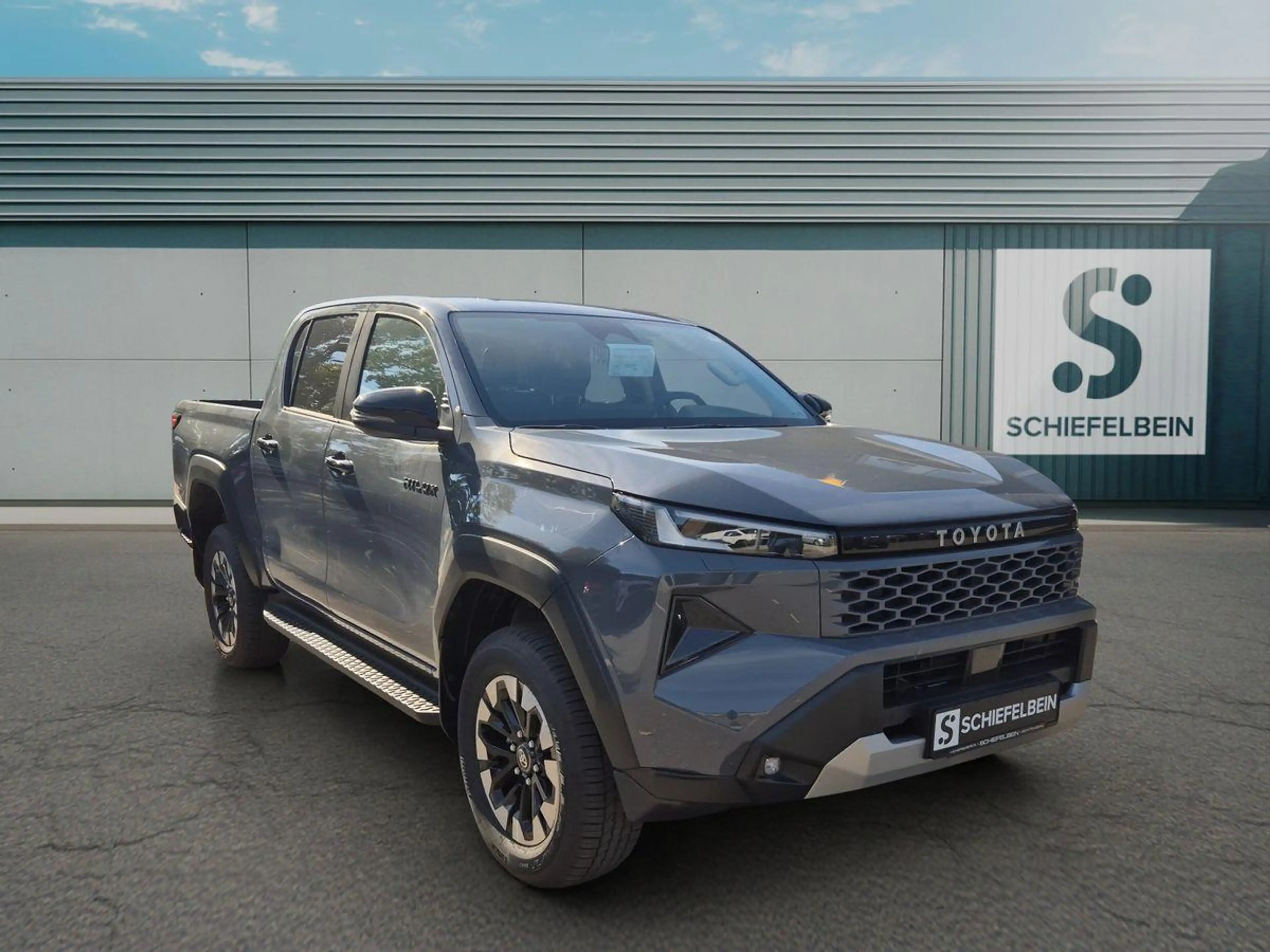 Toyota Hilux NG Hilux Double Cab 2,8 Mild Hybrid Executive — photo 2