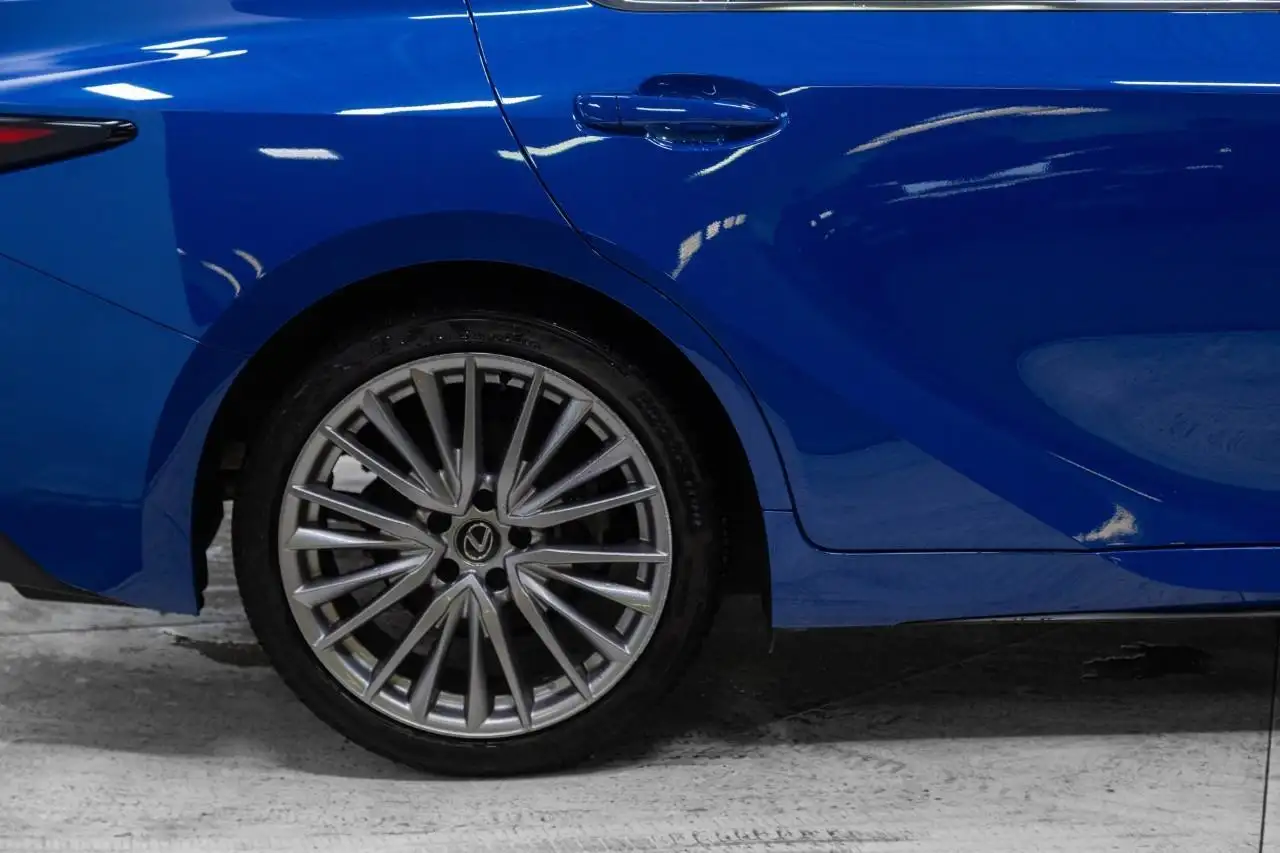 Lexus IS снимка Lexus IS