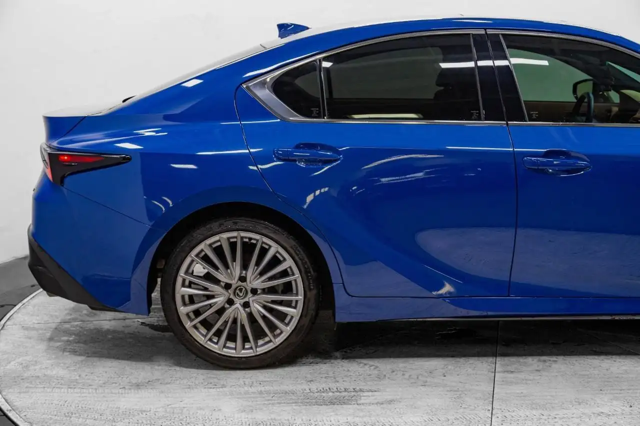 Lexus IS снимка Lexus IS