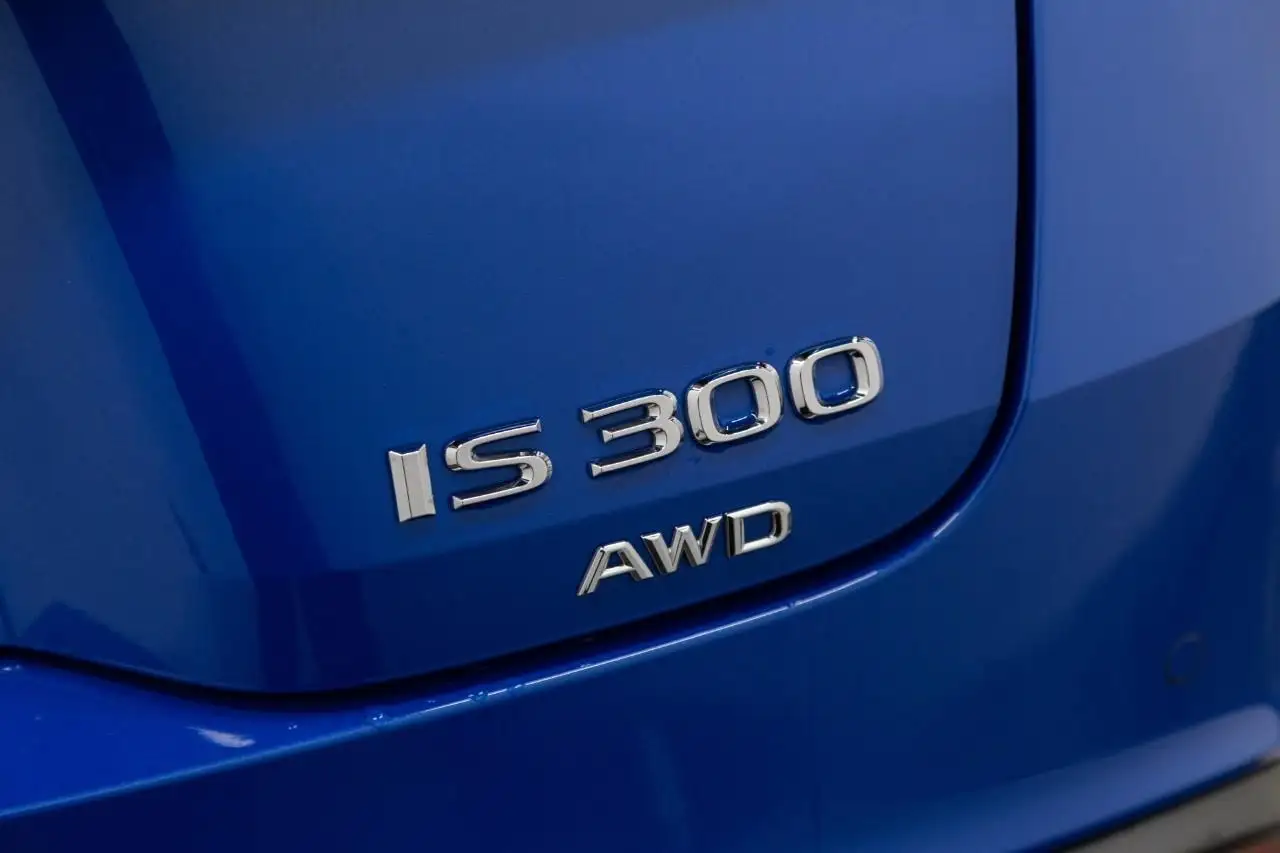 Lexus IS снимка Lexus IS