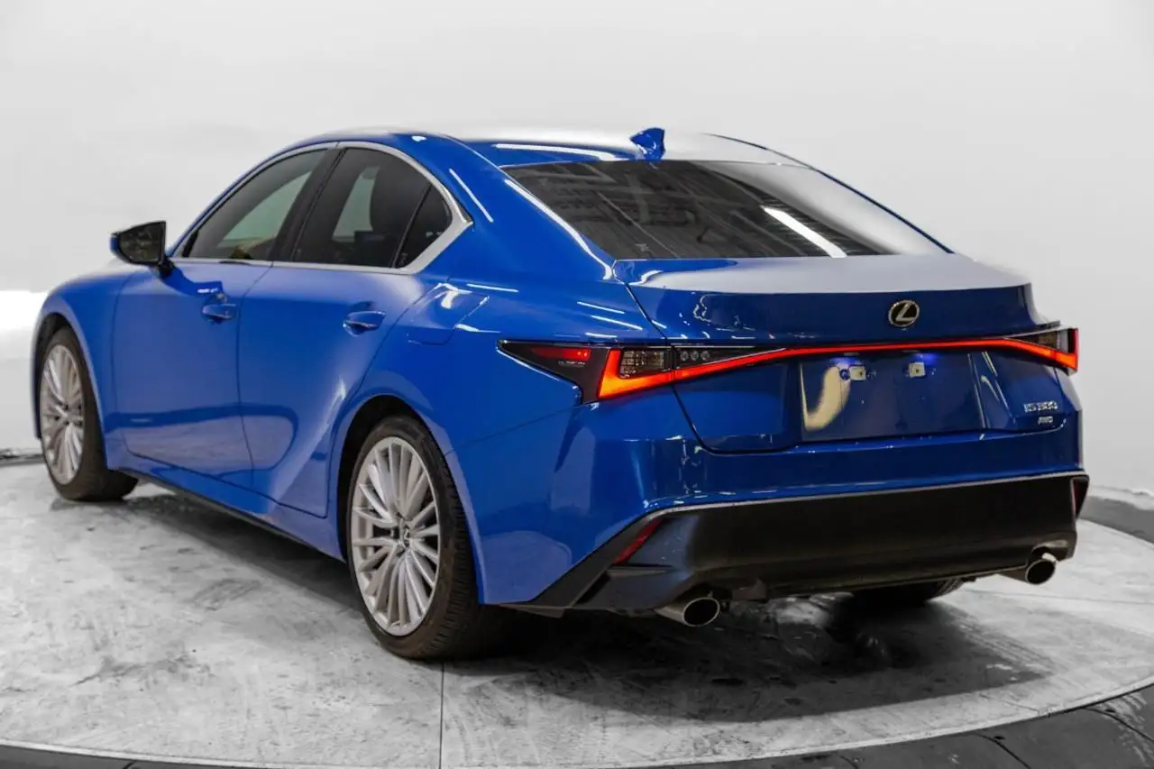 Lexus IS снимка Lexus IS