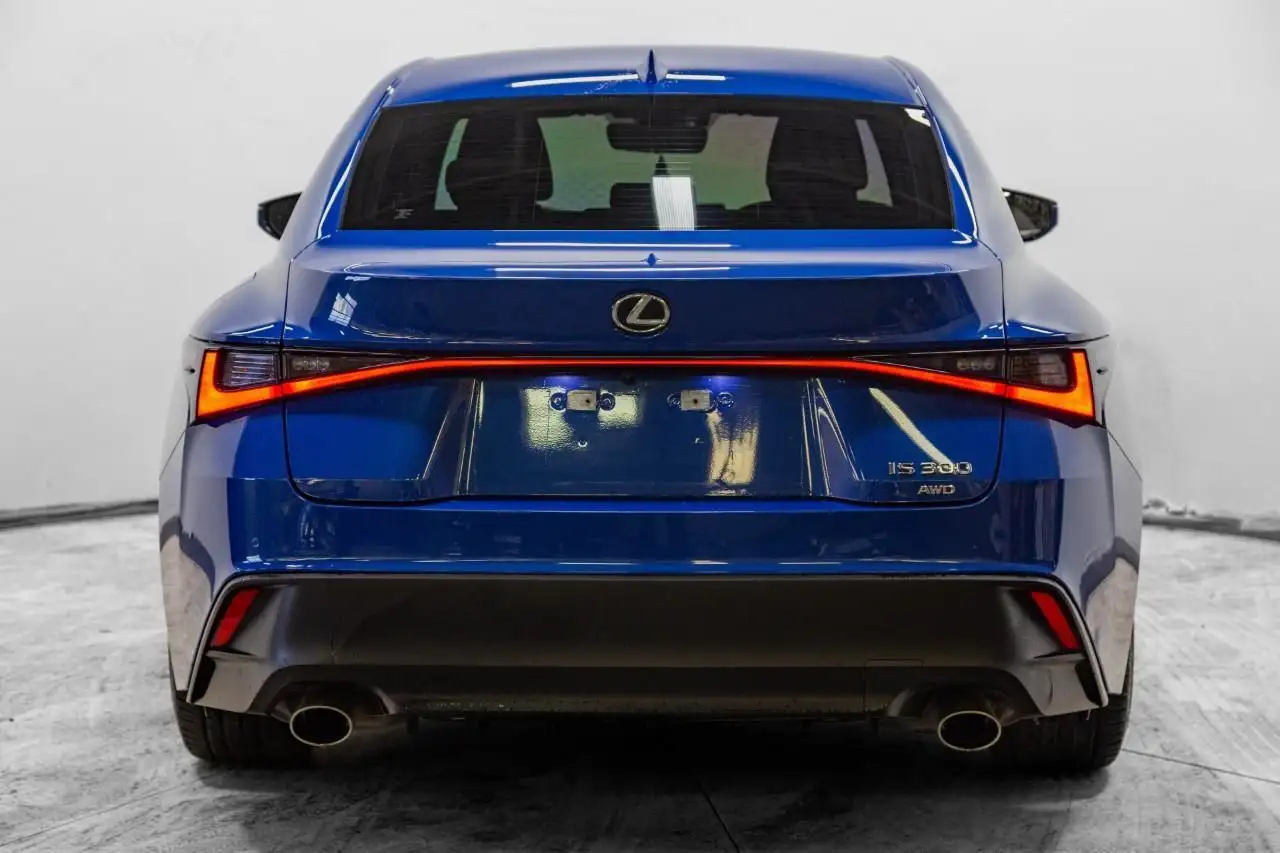 Lexus IS снимка Lexus IS