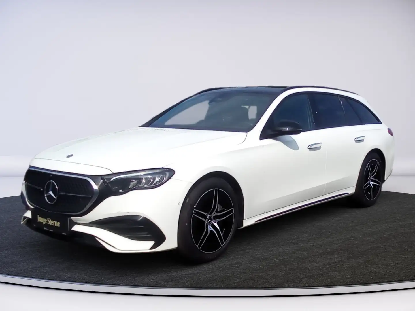 Mercedes-Benz E 220 dT AMG Line Anhängevorr. Weiß - 2