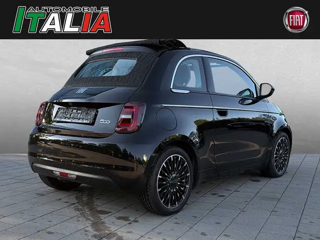 Fiat 500e view 2