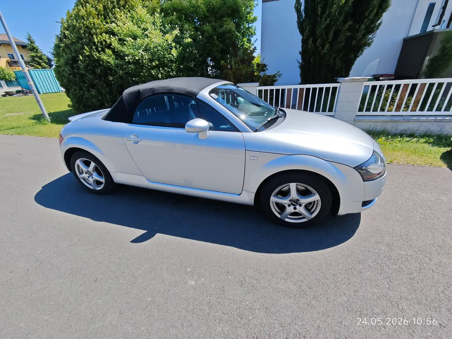Audi TT TT Roadster 1,8 T Silber - 1