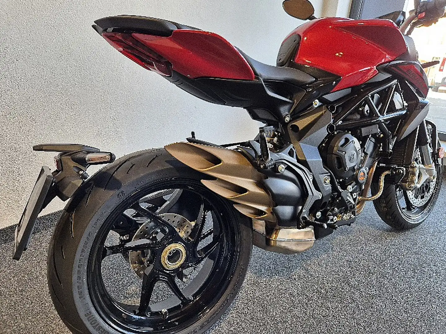 MV Agusta Brutale Brutale 800 R ---Sonderpreis--- Rojo - 2
