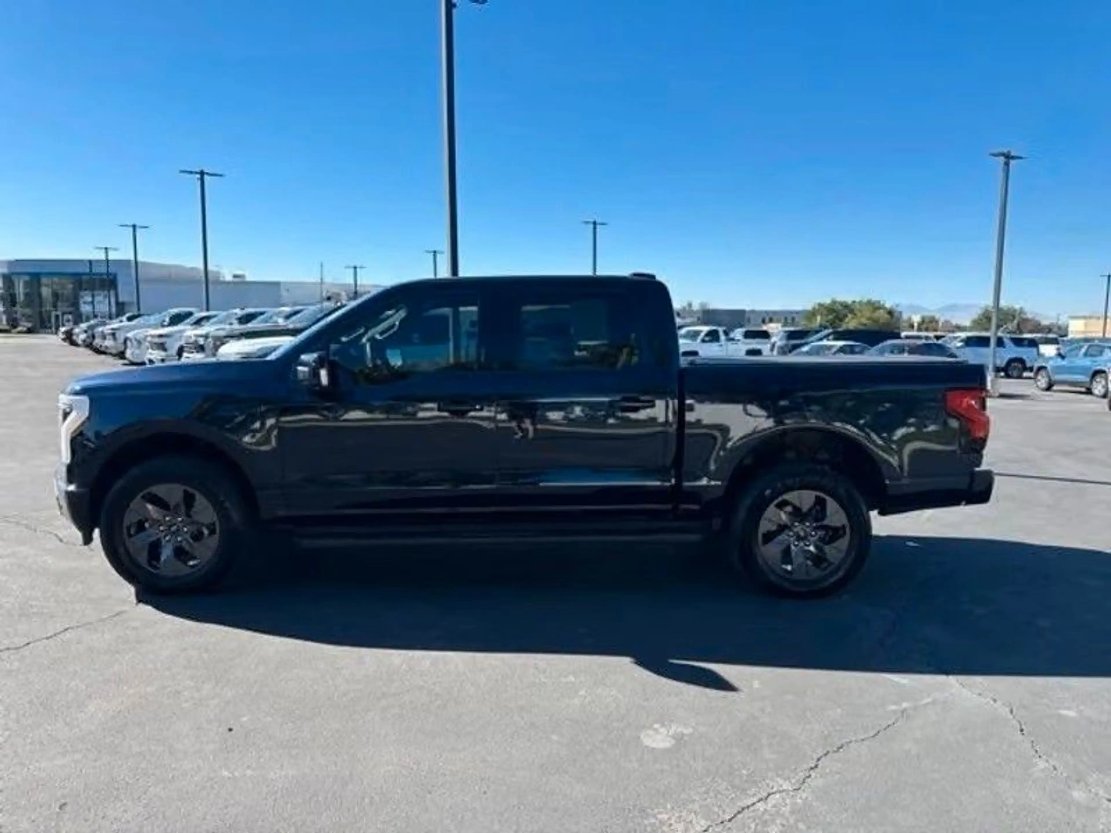 Ford F 150 Lightning Lariat gr. Batt. in Hamburg + 20 — photo 4