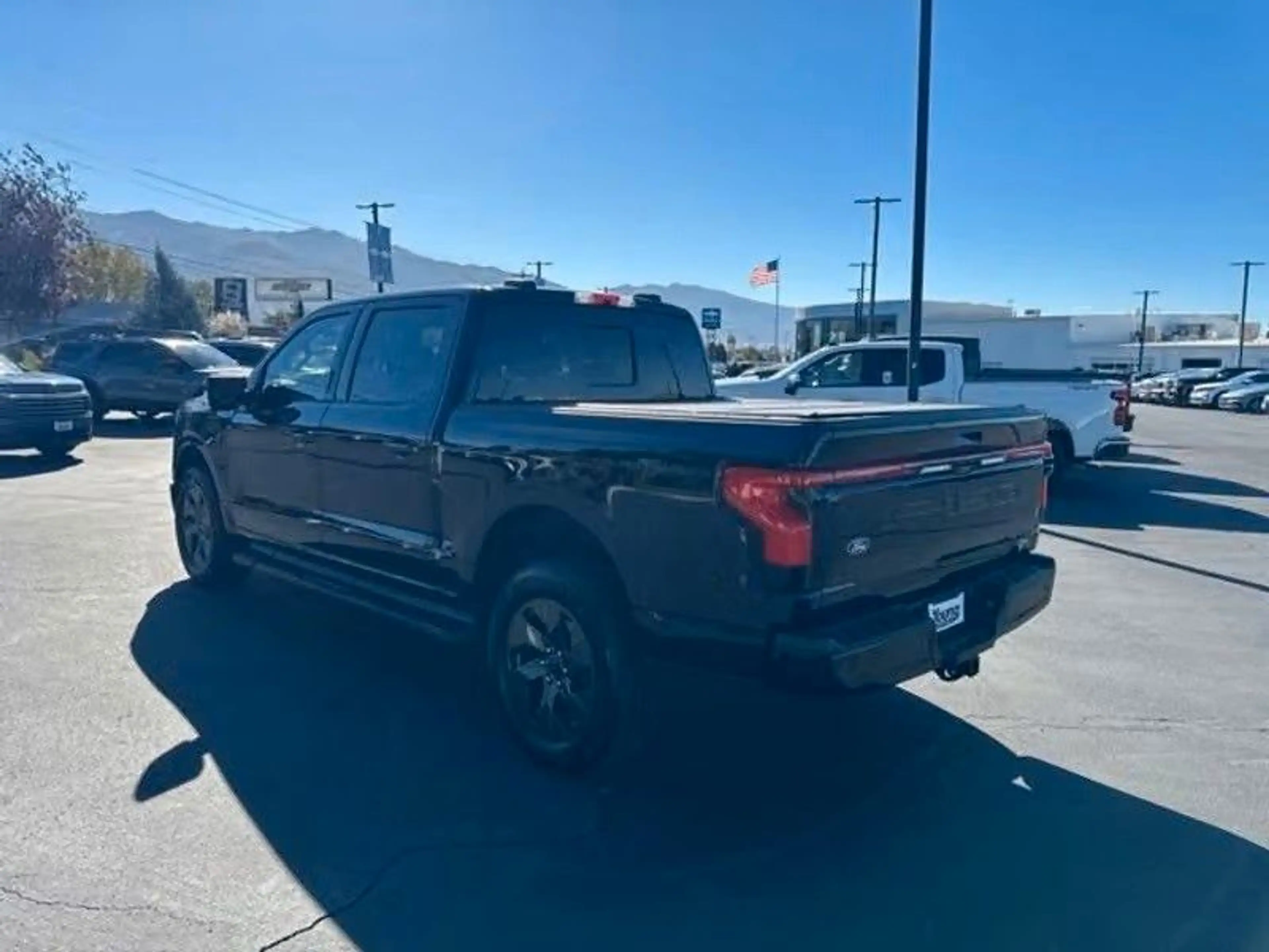 Ford F 150 Lightning Lariat gr. Batt. in Hamburg + 20 — photo 8