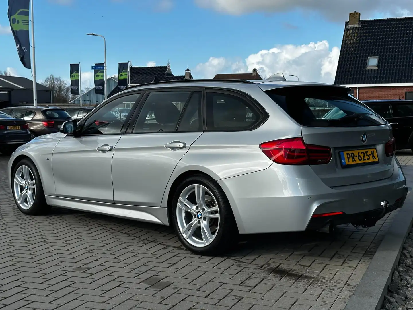 BMW 318 3-serie Touring 318i Corporate Lease Executive | M Grijs - 2