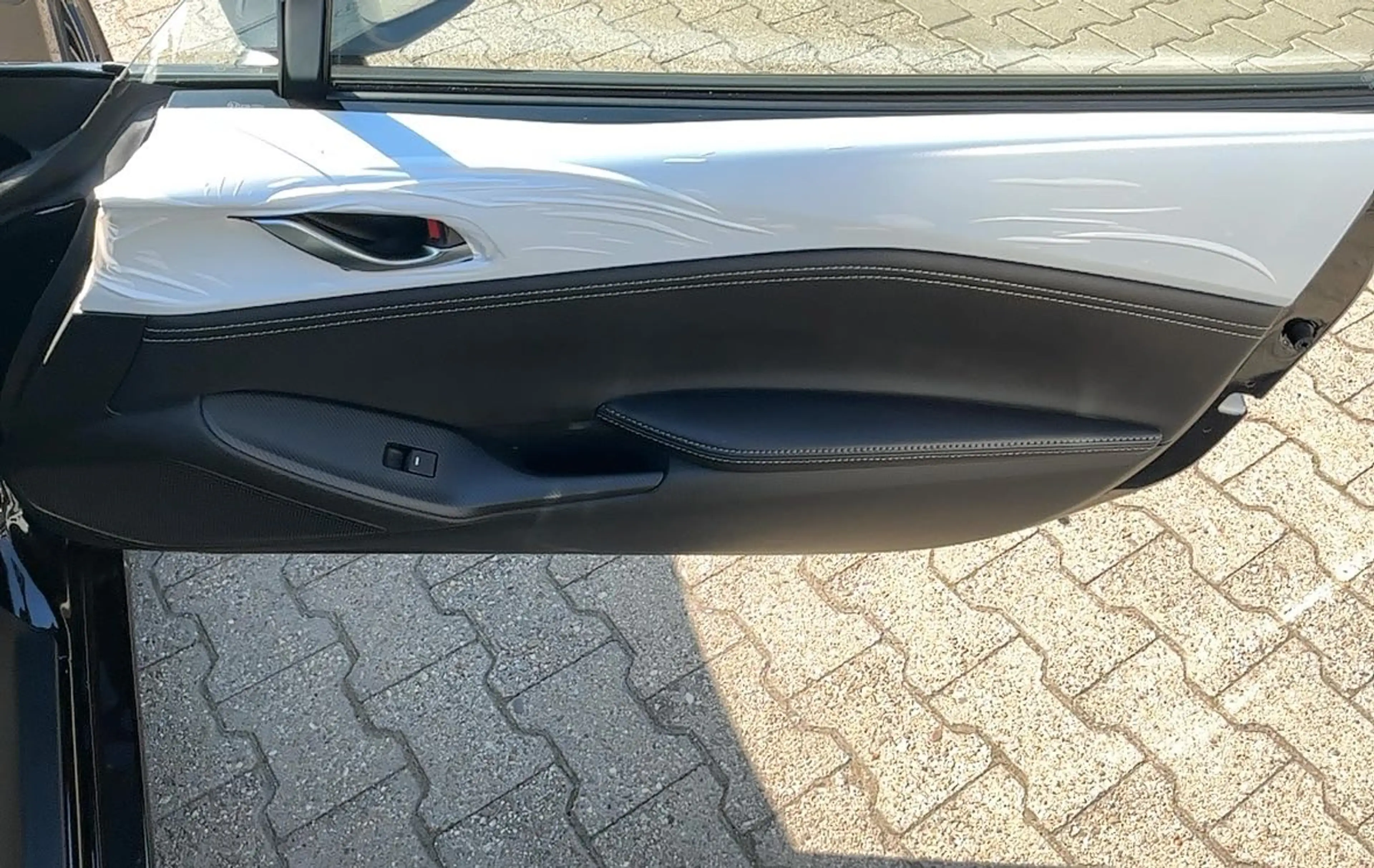 Mazda MX-5 1.5L SKY-G 97 kW (132 PS) Homura Vorführwagenangeb — photo 11