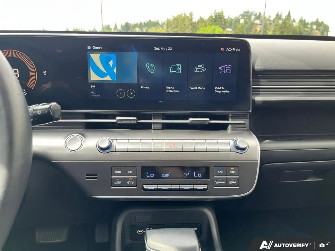 Hyundai KONA снимка Hyundai KONA