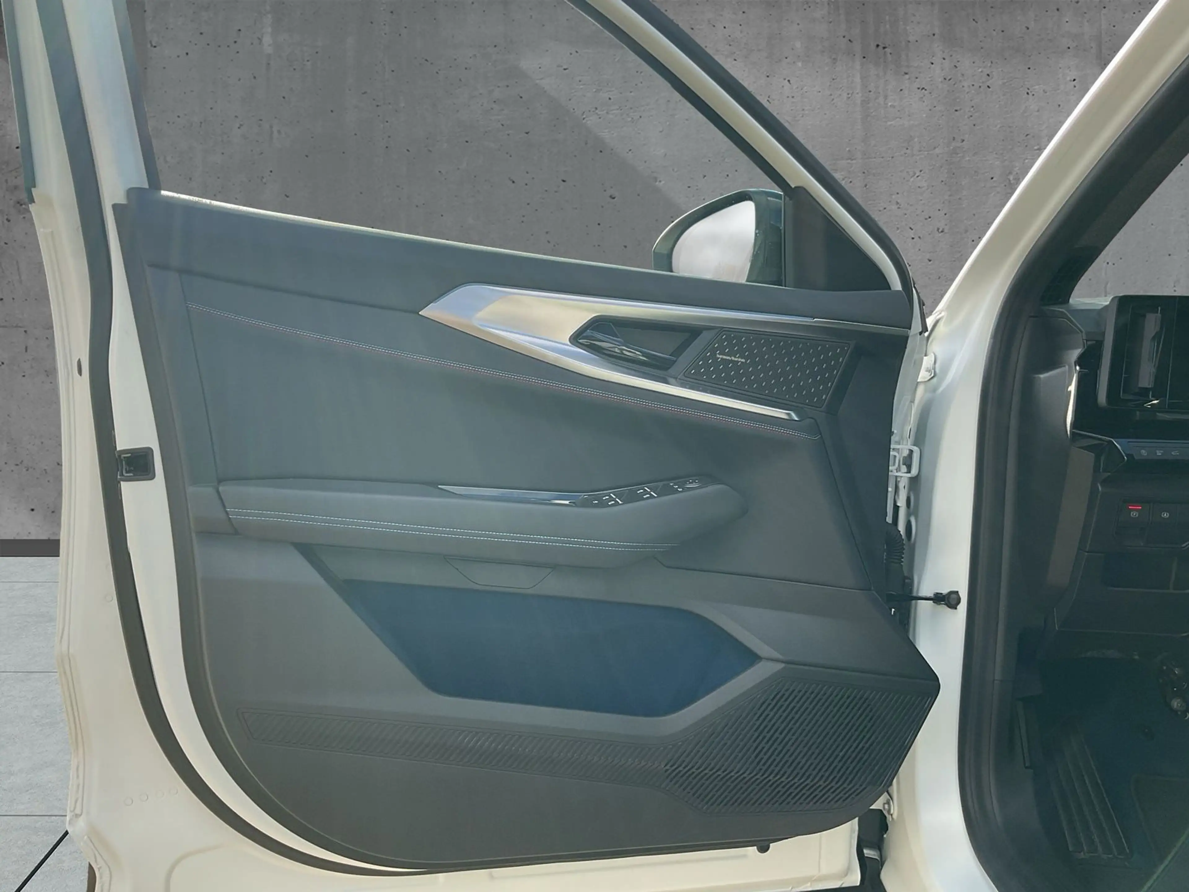 Renault Rafale Atelier Alpine E-Tech Plug-in Hybrid 300 — photo 8