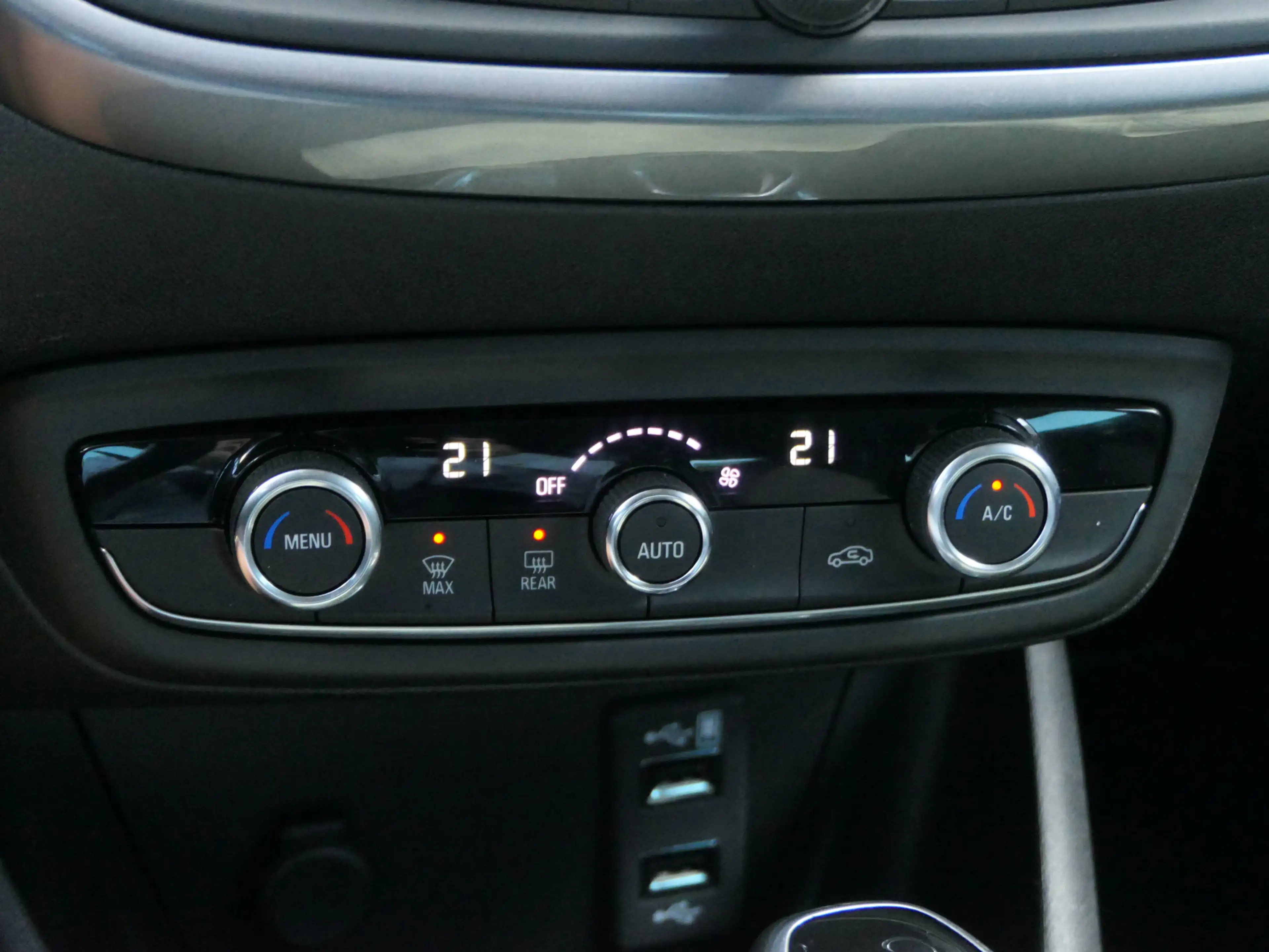 Opel Crossland X 1.2 Turbo Innovation Automaat — photo 33