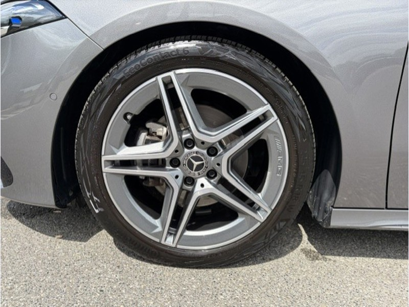 Mercedes-Benz A 180 Berline AMG Line — photo 6