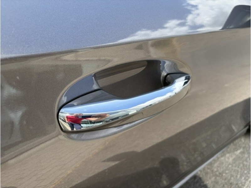Mercedes-Benz A 180 Berline AMG Line — photo 8