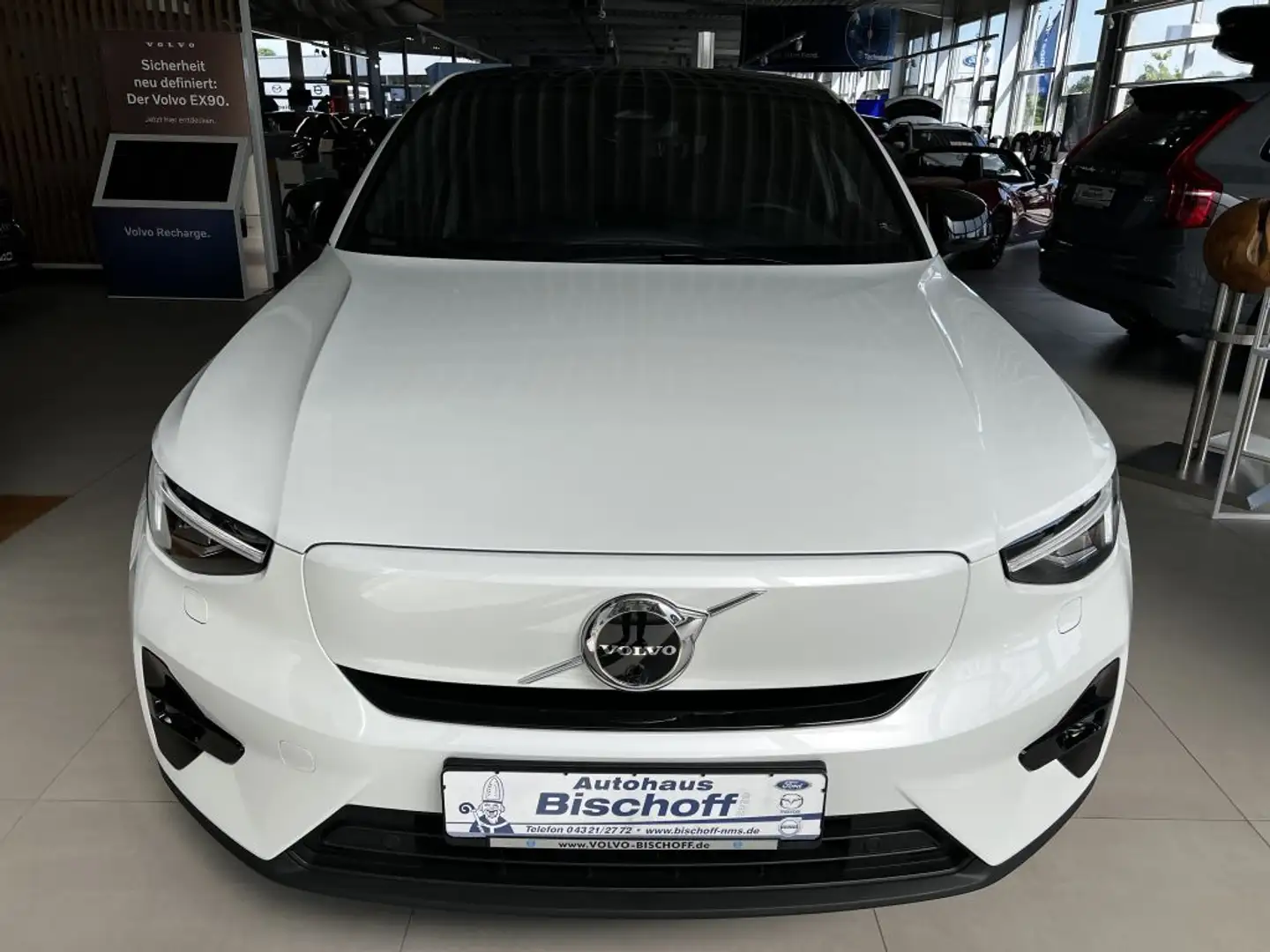 Volvo C40 Unter 60.000 UPE, Recharge Single Motor Ultimate Weiß - 2