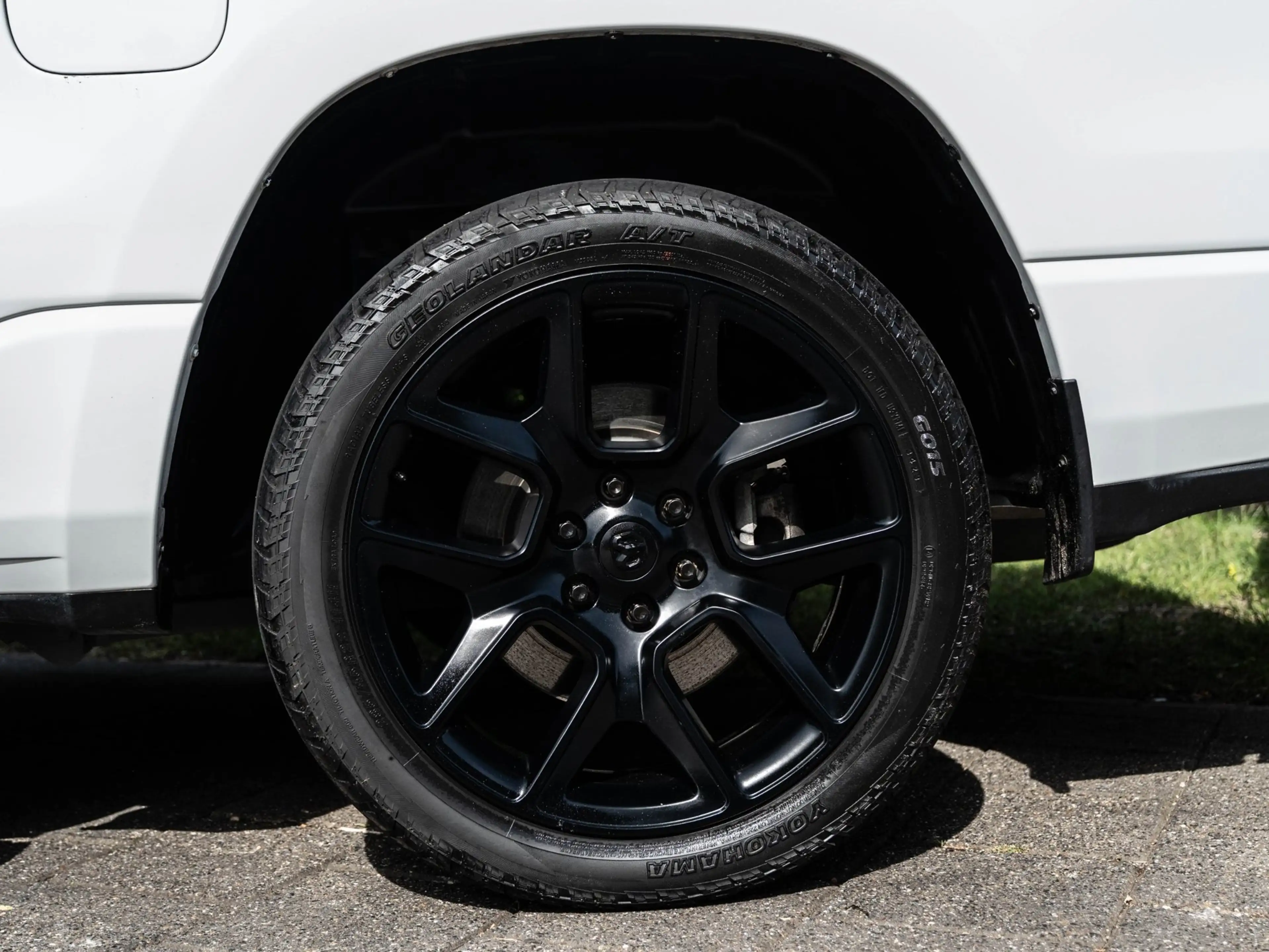 Dodge RAM 1500 5.7 V8 4x4 Crew Cab Big Horn - PARKEER CAMERA — photo 15